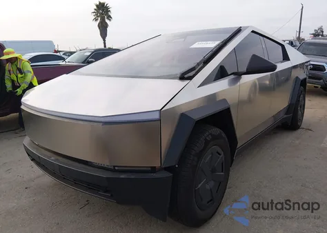 2025 Tesla Cybertruck All-Wheel Drive from USA, damaged, VIN 7G2CEHED2SA079243